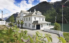 Fjærland Fjordstove Hotell
